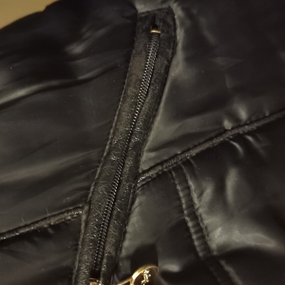 Vintage Coogi Puffer Jacket with Removable Faux Fur lined hood Size Medium - Picture 8 of 14